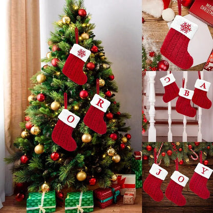Enfeite de Natal - Meias de tricot com letras do alfabeto