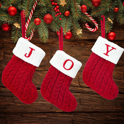 Enfeite de Natal - Meias de tricot com letras do alfabeto
